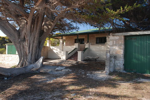 Managers Lodge - Innes National Park - Tweed Heads Accommodation 0