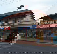 Victoria Hotel Port McDonnell - Tweed Heads Accommodation