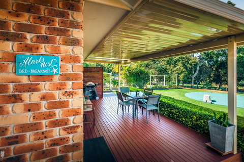A Larks Nest - Tweed Heads Accommodation 1