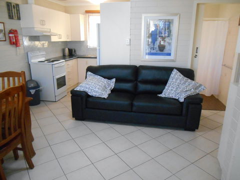 Clan Ranald Holiday Unit 2 - Tweed Heads Accommodation 2