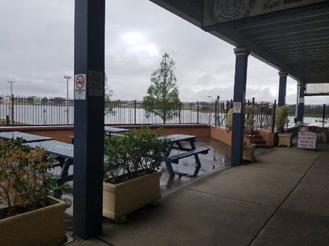 Crown Hotel Motel - Tweed Heads Accommodation 1