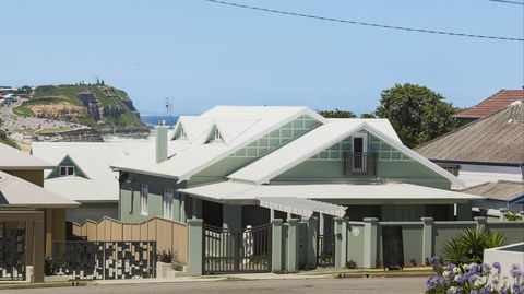 Merewether Beach House B And B - Tweed Heads Accommodation 0