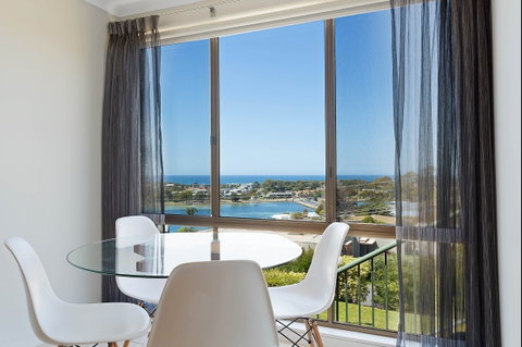 Panoramic Townhouses By Lisa - Deluxe - Tweed Heads Accommodation 1
