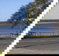 Riverbank Cottage - Tweed Heads Accommodation