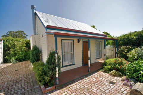 Torquay 1903 Period Cottages - Tweed Heads Accommodation 1
