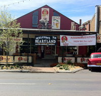 4  Bears Cafe - Tweed Heads Accommodation