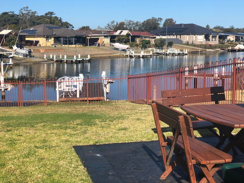 Absolute Waterfront Oasis - Tweed Heads Accommodation 2