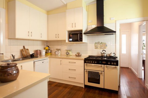 Great Southern Outback Tours & Accommodation - Tweed Heads Accommodation 4