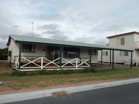 Beach Escape - Tweed Heads Accommodation 0