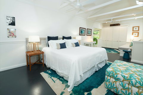 Blue Peter Luxury Beach House - Tweed Heads Accommodation 1