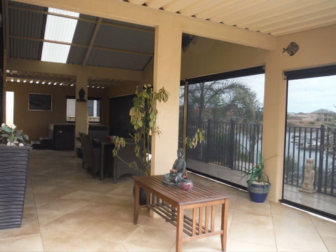 Happy Gilmore - Tweed Heads Accommodation 1