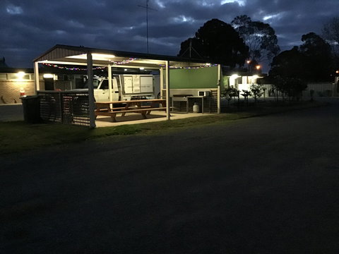 Jerilderie Motel And Caravan Park - Tweed Heads Accommodation 1