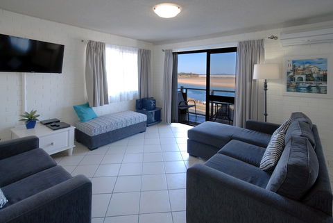 Marcel Towers Holiday Apartments - Tweed Heads Accommodation 1
