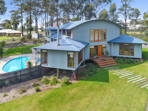 Tura Tree House - Tweed Heads Accommodation 0