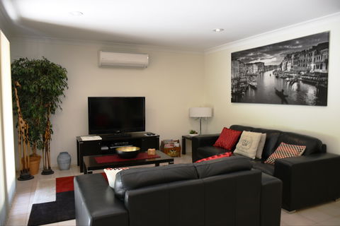 Wagga Riverside Apartments - Tweed Heads Accommodation 2