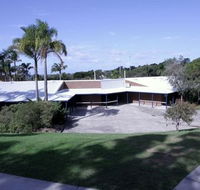 Bay Hotel Motel - Tweed Heads Accommodation