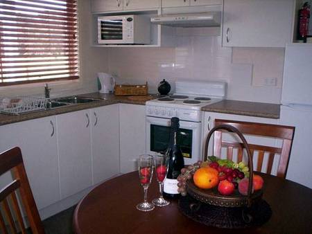 Prom Port Cottages - Tweed Heads Accommodation 0