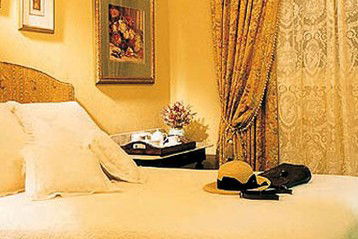 Clifton Lodge - Tweed Heads Accommodation 0