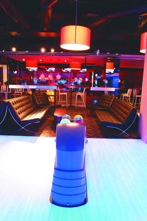 Strike Bowling Bar - CBD - Tweed Heads Accommodation 3