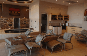 Breathtaker On High Spa Retreat - Tweed Heads Accommodation 1