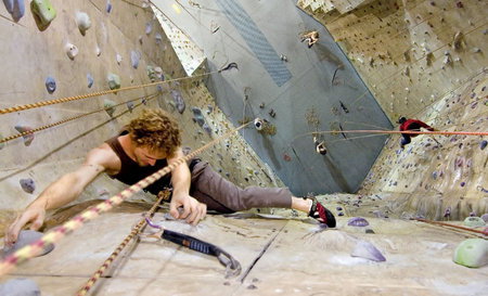 Cliffhanger Climbing Gym - Tweed Heads Accommodation 2
