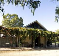Lake Breeze Wines - Tweed Heads Accommodation