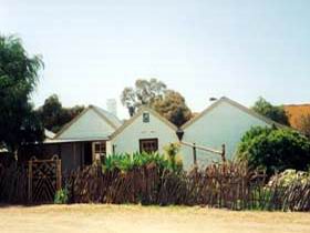 Miners Cottage And Garden - Tweed Heads Accommodation 0