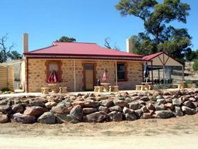 Uleybury Wines - Tweed Heads Accommodation 0