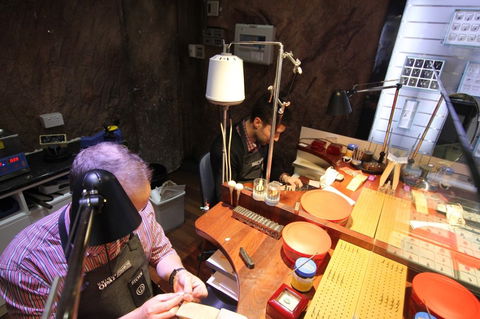 Unique Opal And Diamond Mine  - The Underground Opal Mine - Tweed Heads Accommodation 0