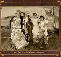 Olde Time Portraits - Tweed Heads Accommodation