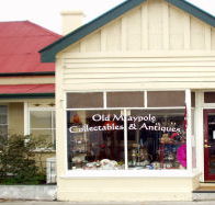 Old Maypole Collectables  Antiques - Tweed Heads Accommodation