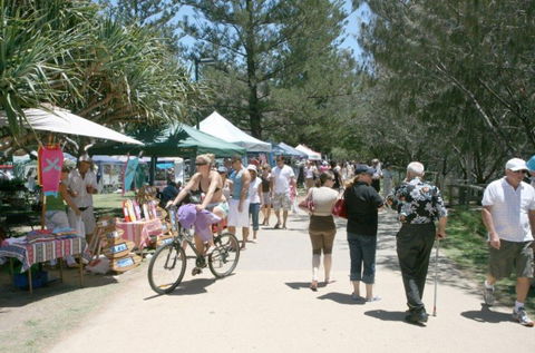 Coolangatta Beachfront Markets - Tweed Heads Accommodation 5