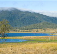 Lake Elphinstone - Tweed Heads Accommodation