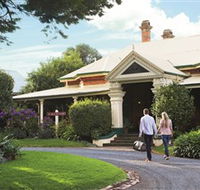 Historical Walk Through Russell Street - Tweed Heads Accommodation