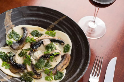 Saint Regis Winery, Food & Wine Bar - Tweed Heads Accommodation 2