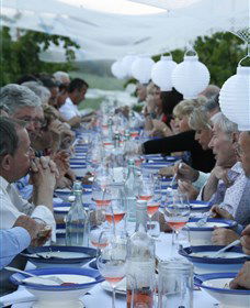 Lowe Wines - Tweed Heads Accommodation 2