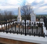 Hamilton Humes Grave - Tweed Heads Accommodation
