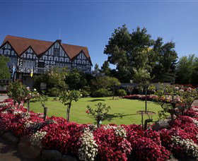Cockington Green Gardens - Tweed Heads Accommodation 0