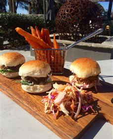 Hollydene Estate Wines And Vines Restaurant - Tweed Heads Accommodation 4
