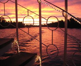 Hawkesbury Paddlewheeler - Tweed Heads Accommodation 1