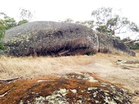 Tolmer Rocks - Tweed Heads Accommodation 3