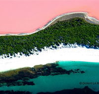 Lake Hillier - Tweed Heads Accommodation