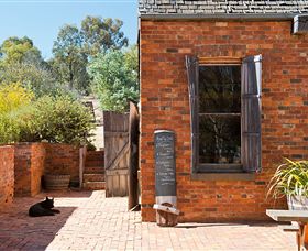 Sally's Paddock At Redbank Winery - Tweed Heads Accommodation 1