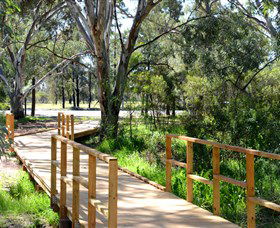 Green Corridor Walking Track - Tweed Heads Accommodation 0
