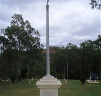 The Coronation Lamp Memorial - Tweed Heads Accommodation