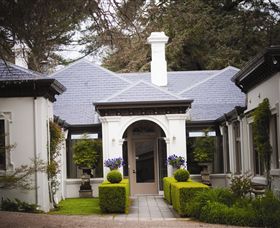 Duneira, Mt Macedon - Tweed Heads Accommodation 0