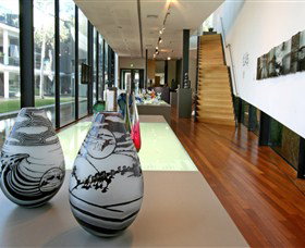 National Art Glass Collection - Tweed Heads Accommodation 2