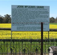 John McLeans Memorial - Tweed Heads Accommodation