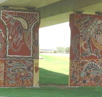 Cowra Bridge Pylons - Tweed Heads Accommodation