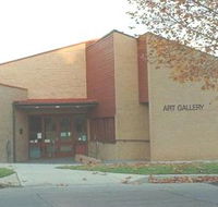 Cowra Regional Art Gallery - Tweed Heads Accommodation